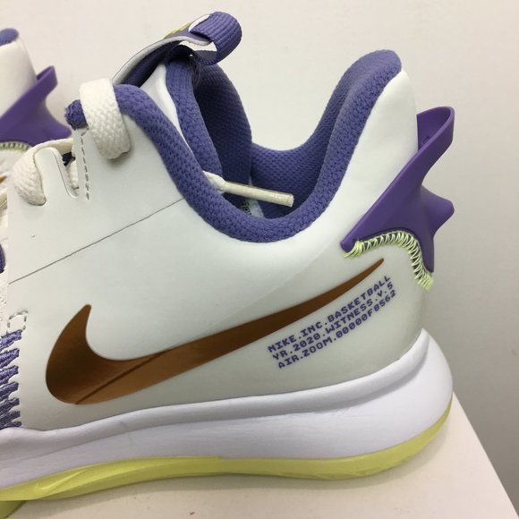 Nike LeBron Witness V Shoes main image 5